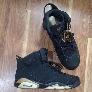 Air Jordans Mid 6 Retro Defining Moment 2020